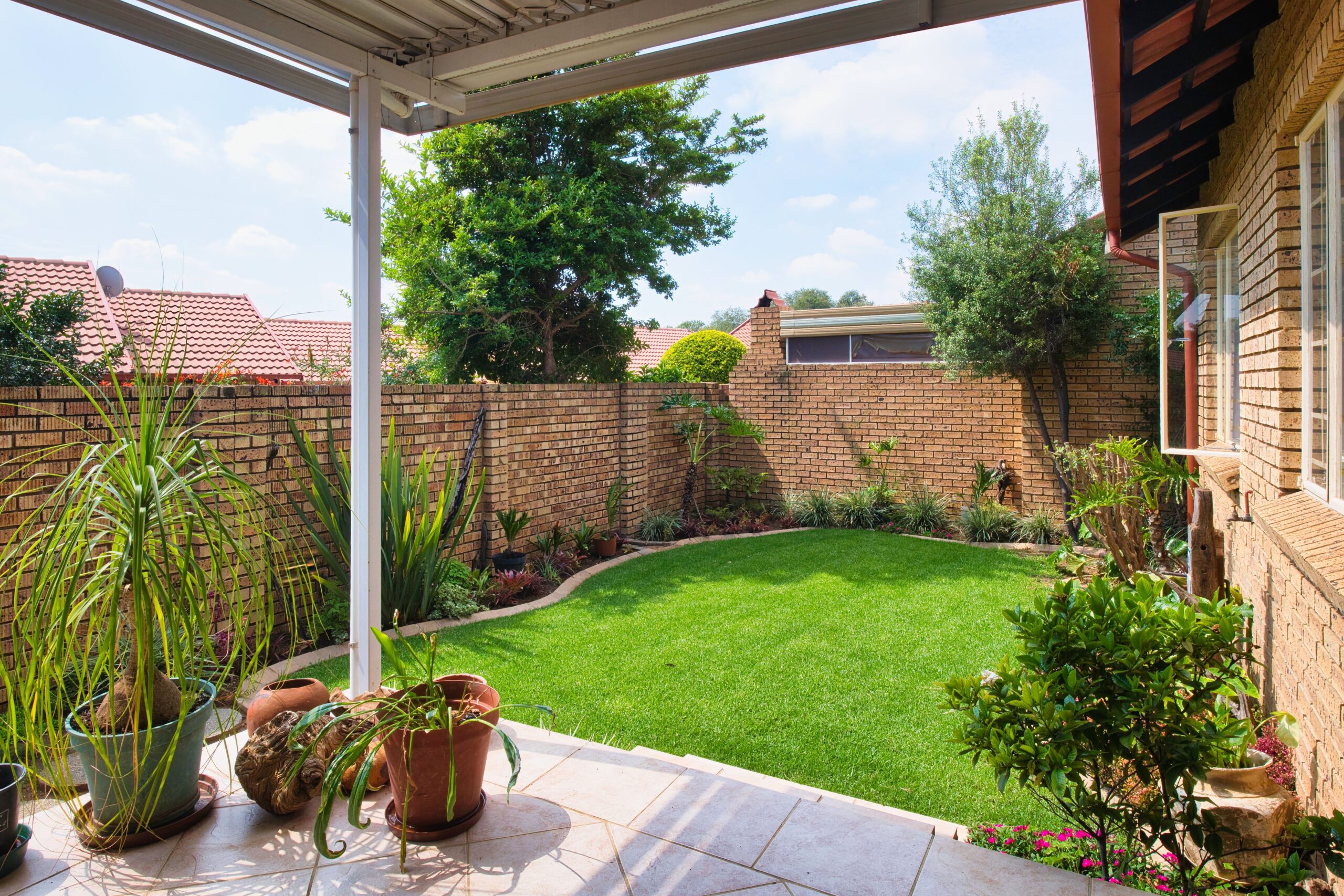How to Plan a Garden to Make Any Front Yard or Backyard Feel More Designed